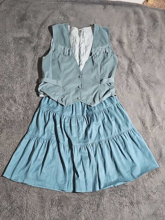 gracija Jackets & Blazers - Fringe Vest Three Button Cinched Waist With Tiered Skirt Blue Green Size S